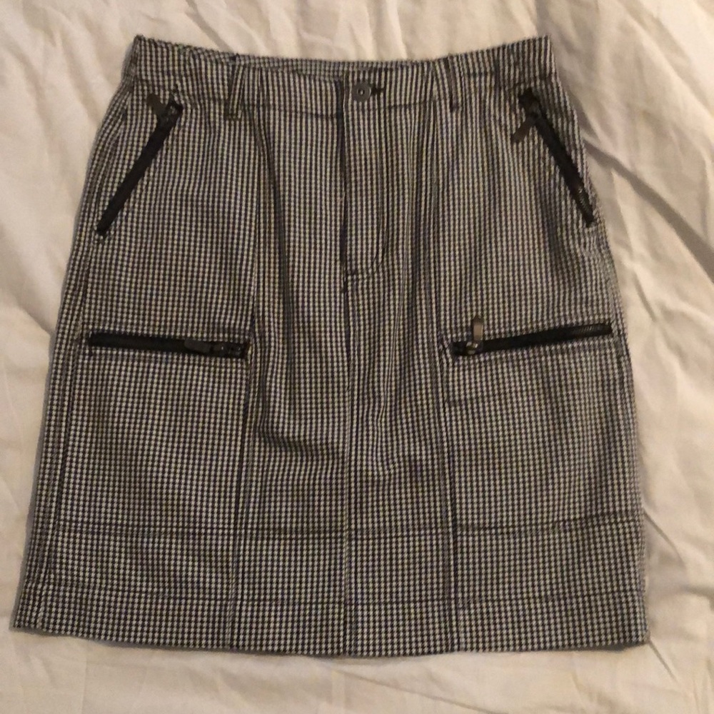 Liz Claiborne Houndstooth Mini Skirt